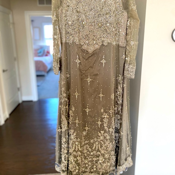 Desi outfit - Picture 2 of 8